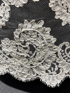 Ivory Corded Chantilly Lace Trim – Sudaba
