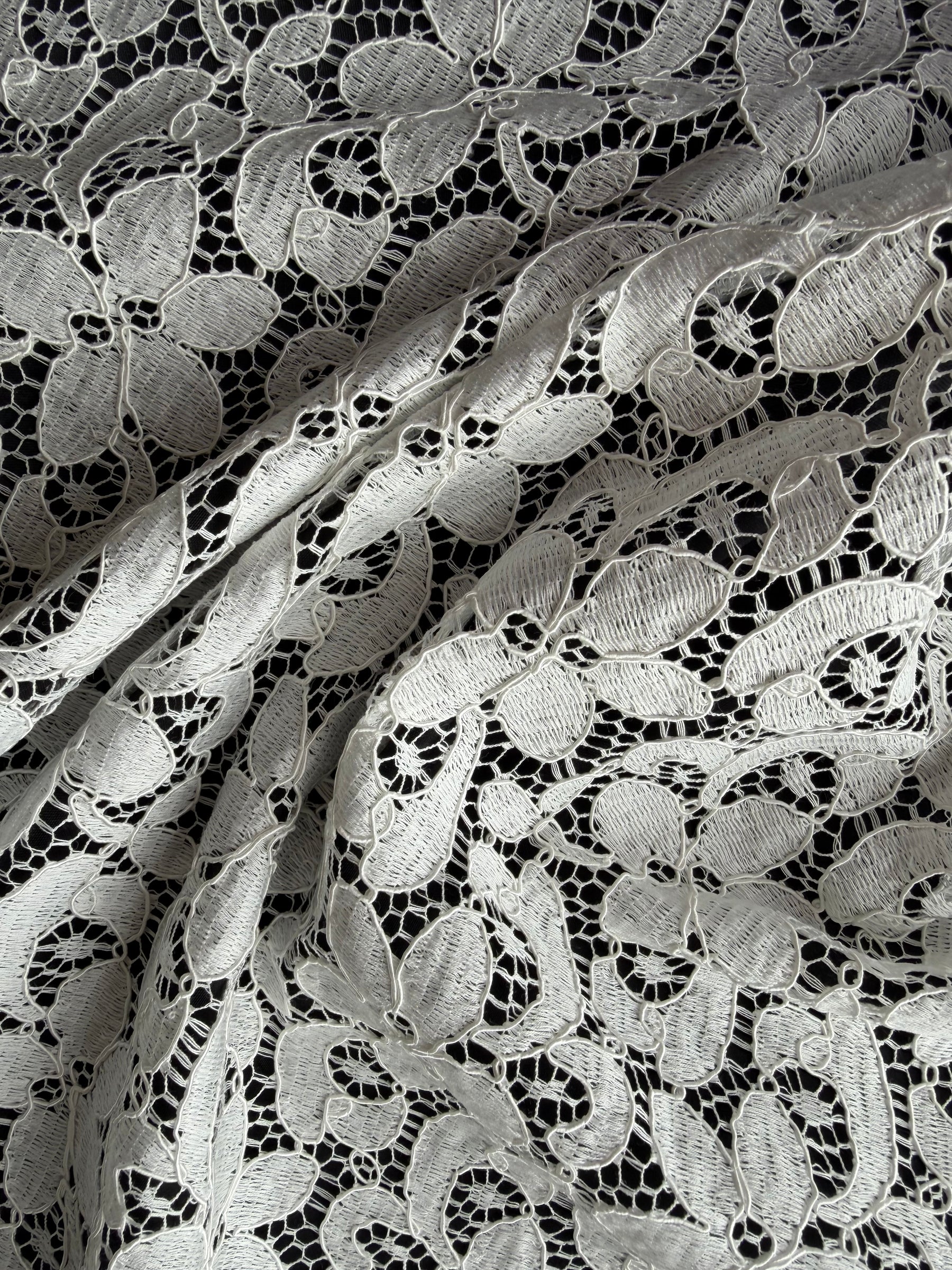 Dentelle française festonnée ivoire - LA4008