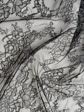 Dentelle Chantilly noire - P725