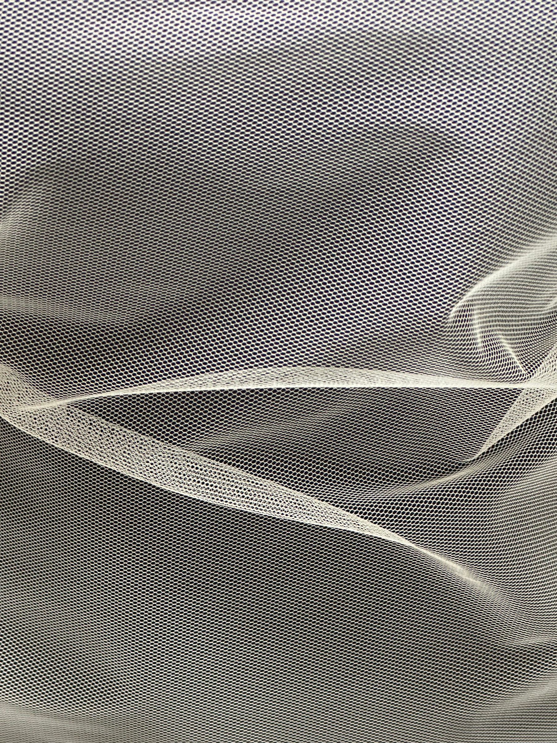 Robe en résille ivoire pâle - Maestro