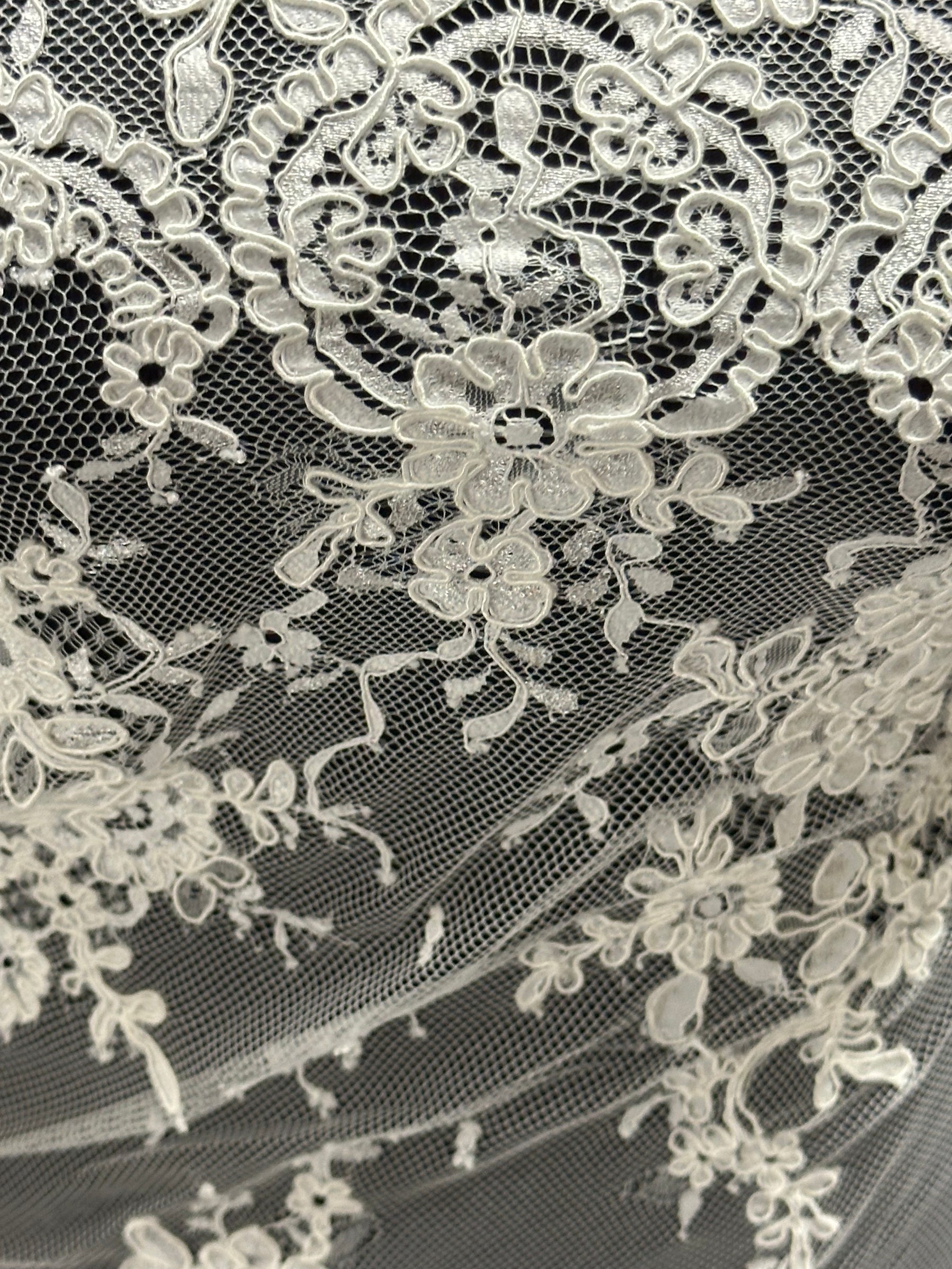 Dentelle cordée ivoire pâle - Eloise