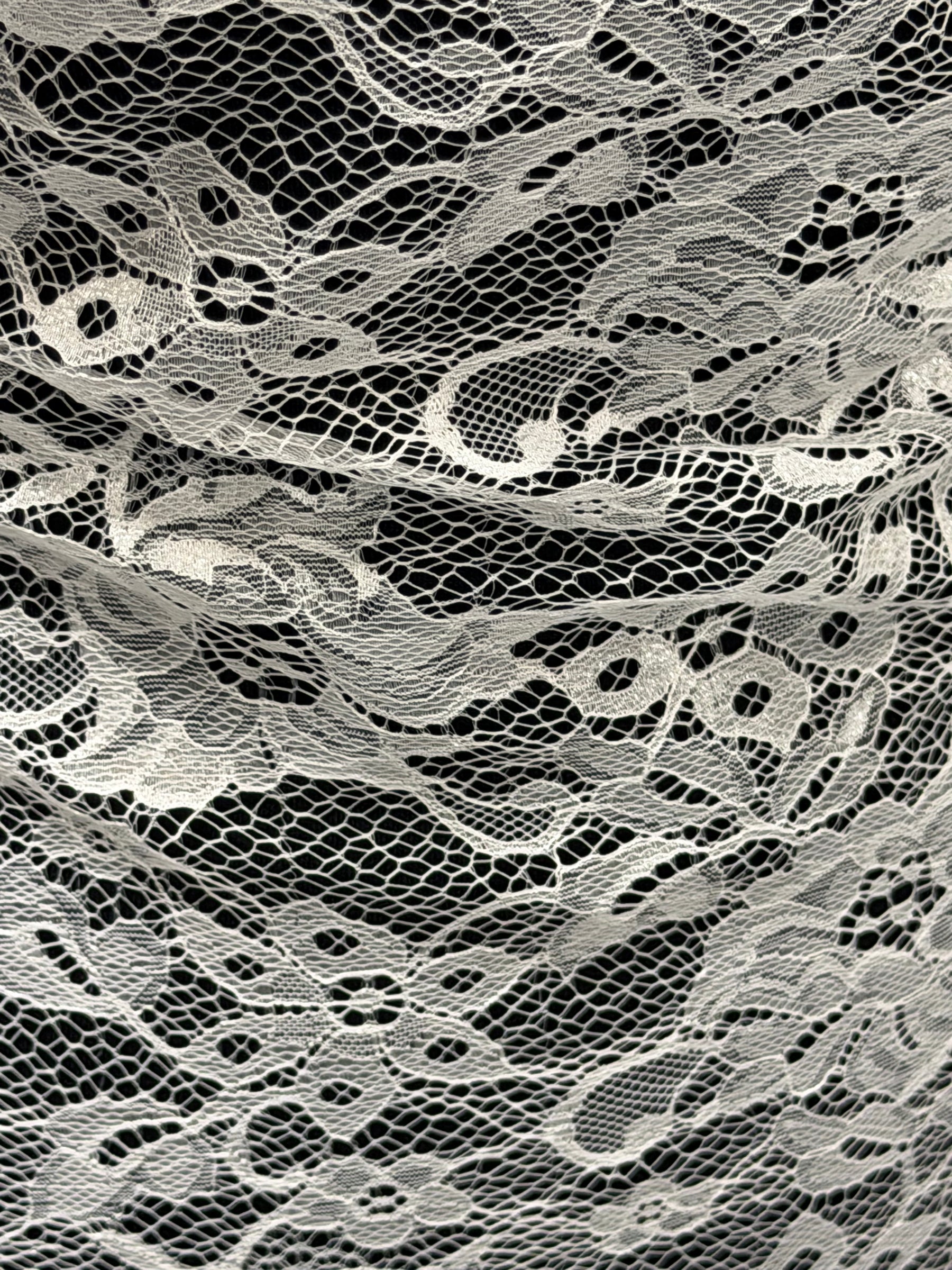 Ivory Raschel Lace - P222