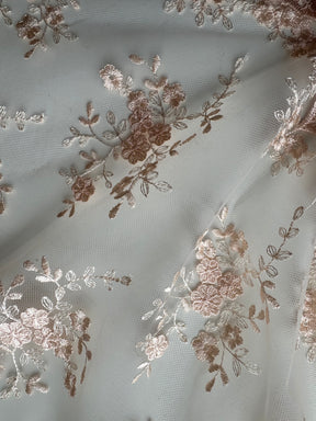 Dentelle brodée saumon clair - Kirsty