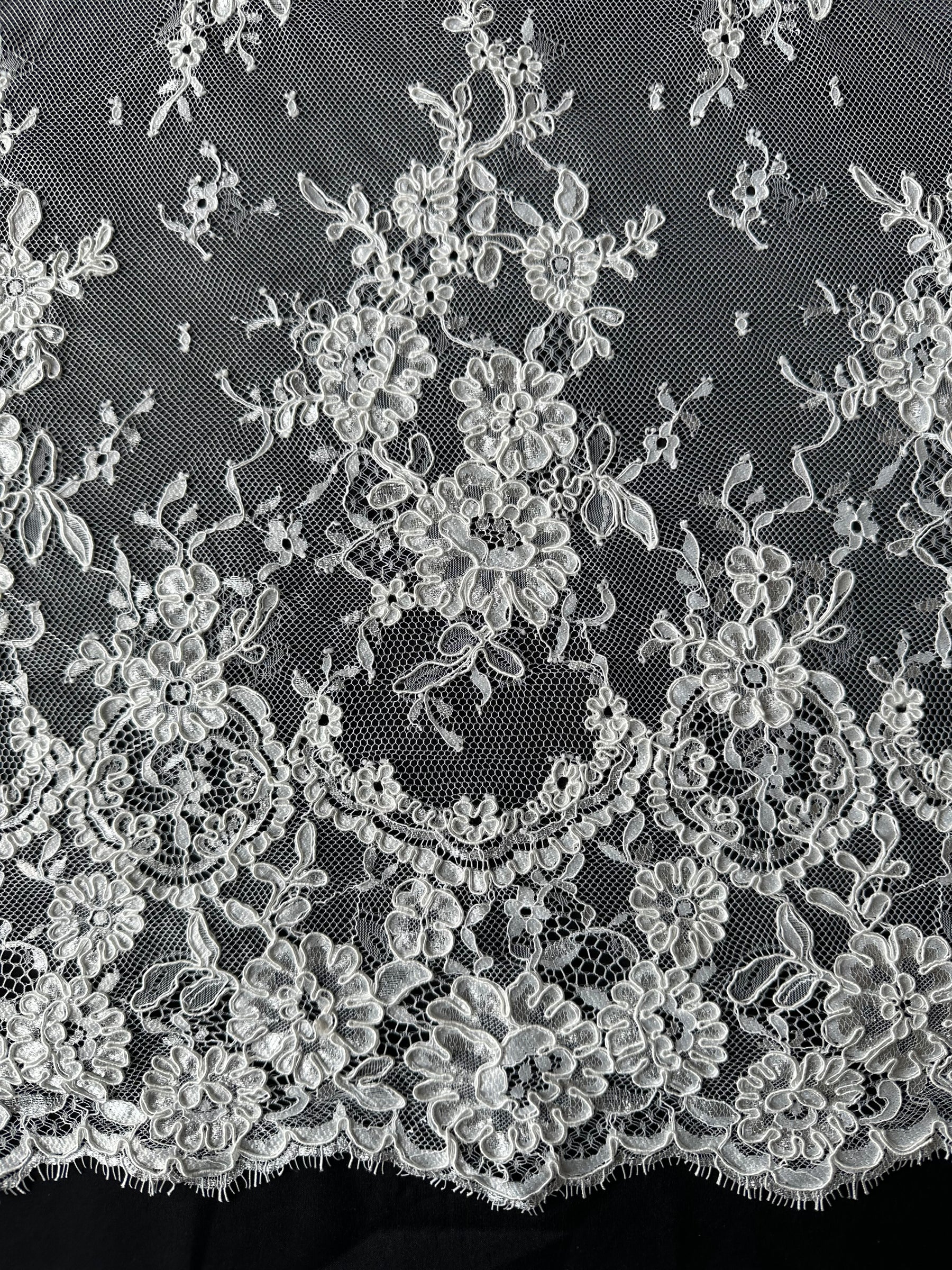 Dentelle cordée ivoire pâle - Eloise