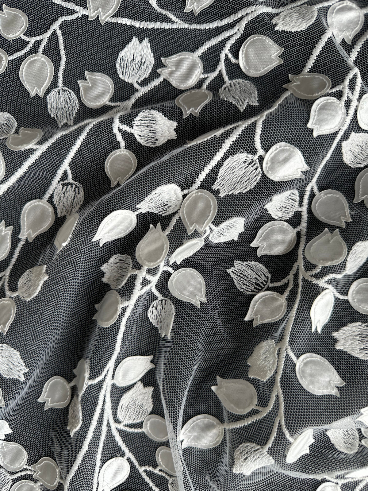 Dentelle brodée ivoire 3D - EB5034