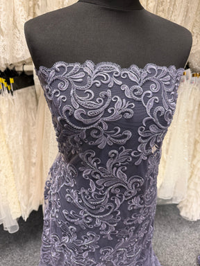 Tulle brodé de perles indigo - EB1069