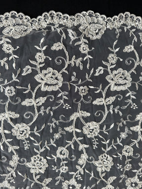 Dentelle brodée ivoire à cordonnet - P430