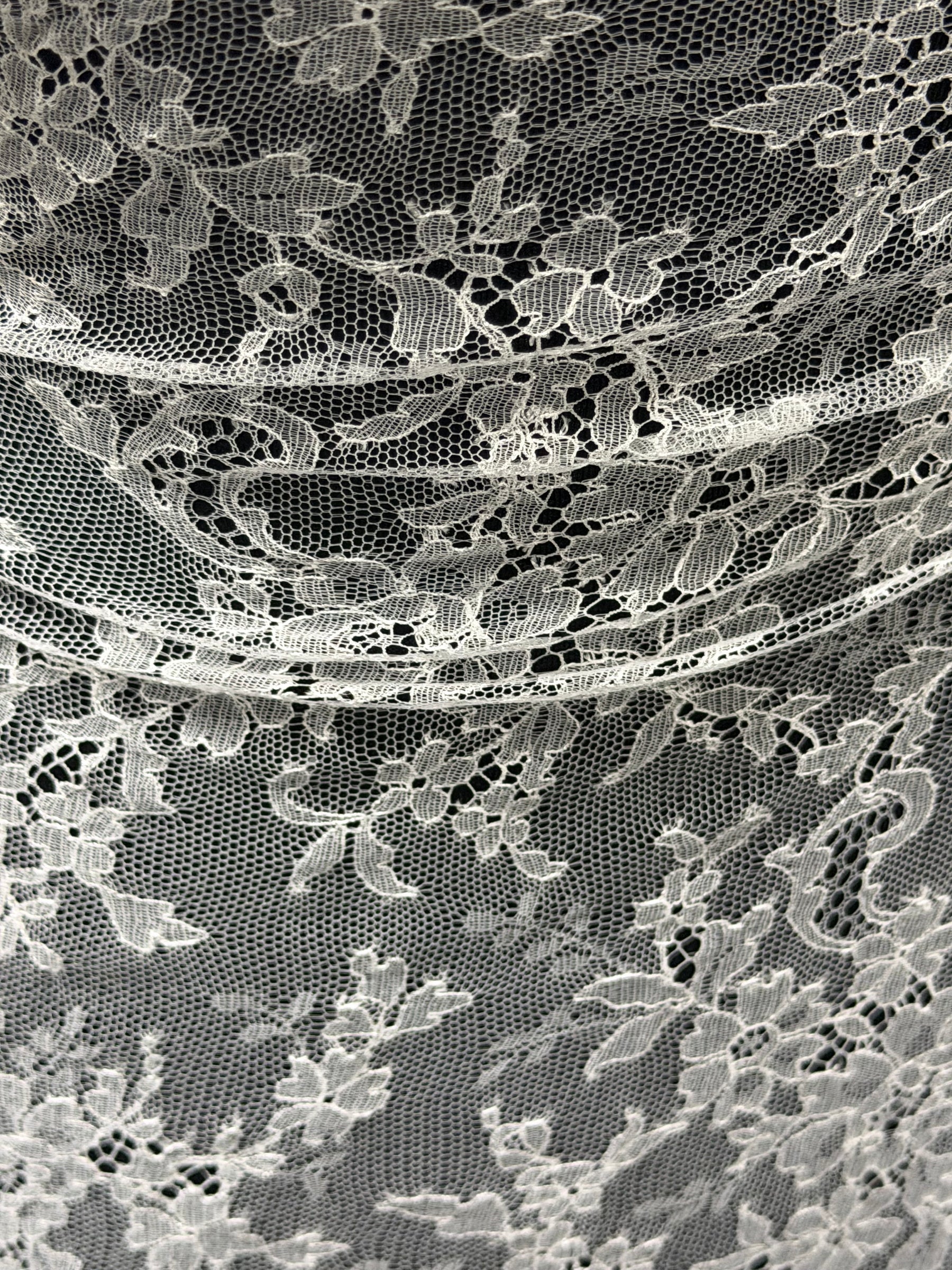 Dentelle Chantilly ivoire - Diallo