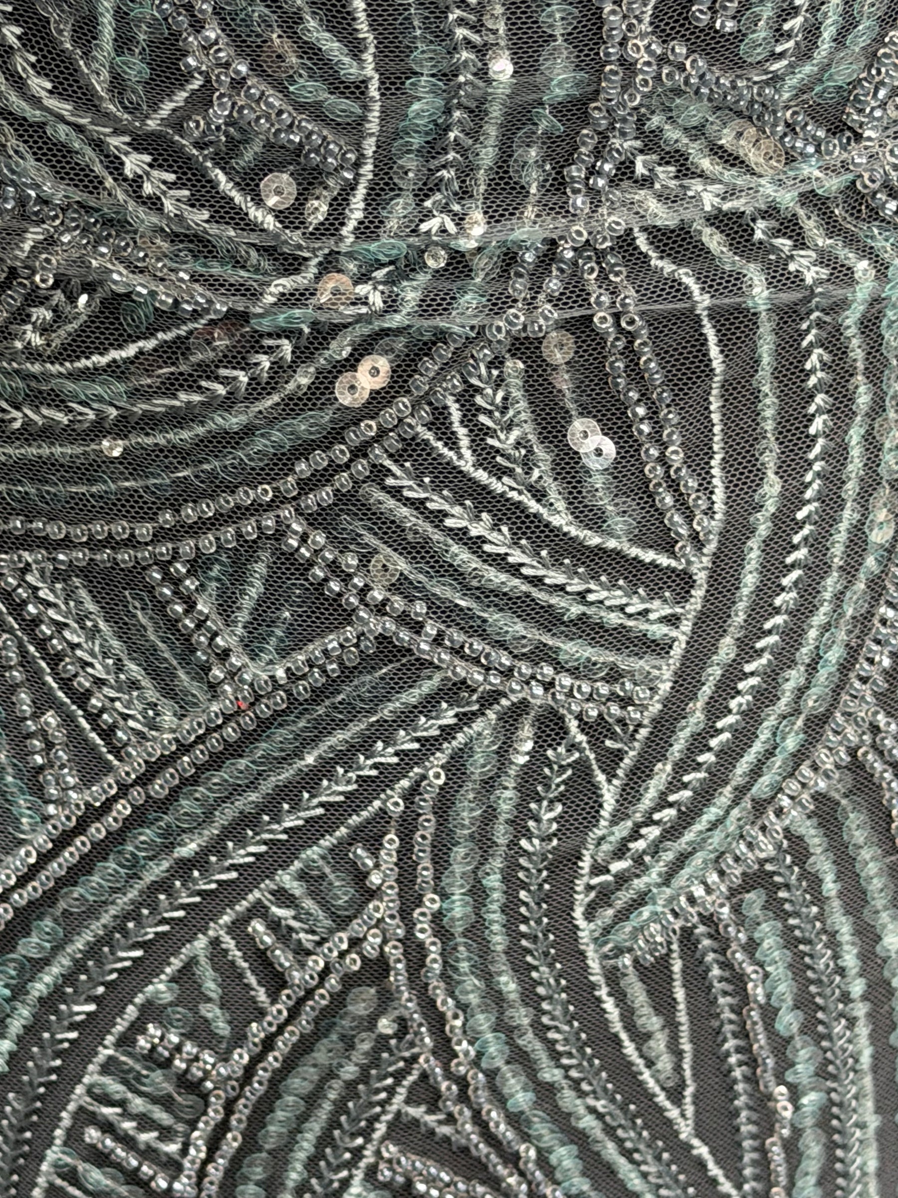 Tulle vert fumé brodé de perles - EB1056
