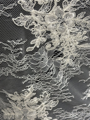 Dentelle Cordonnée Ivoire - P562