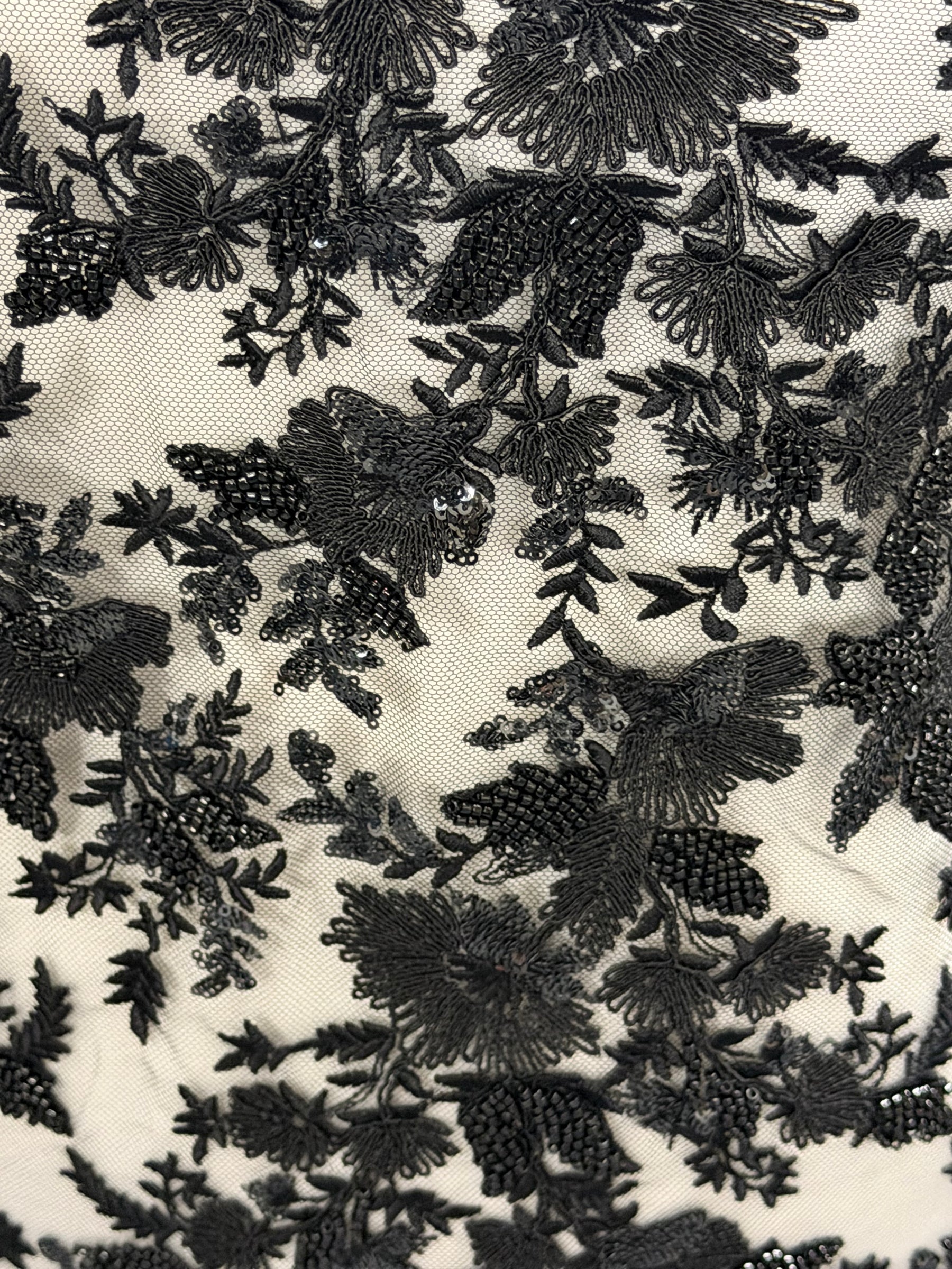 Tulle noir brodé de perles - EB1095