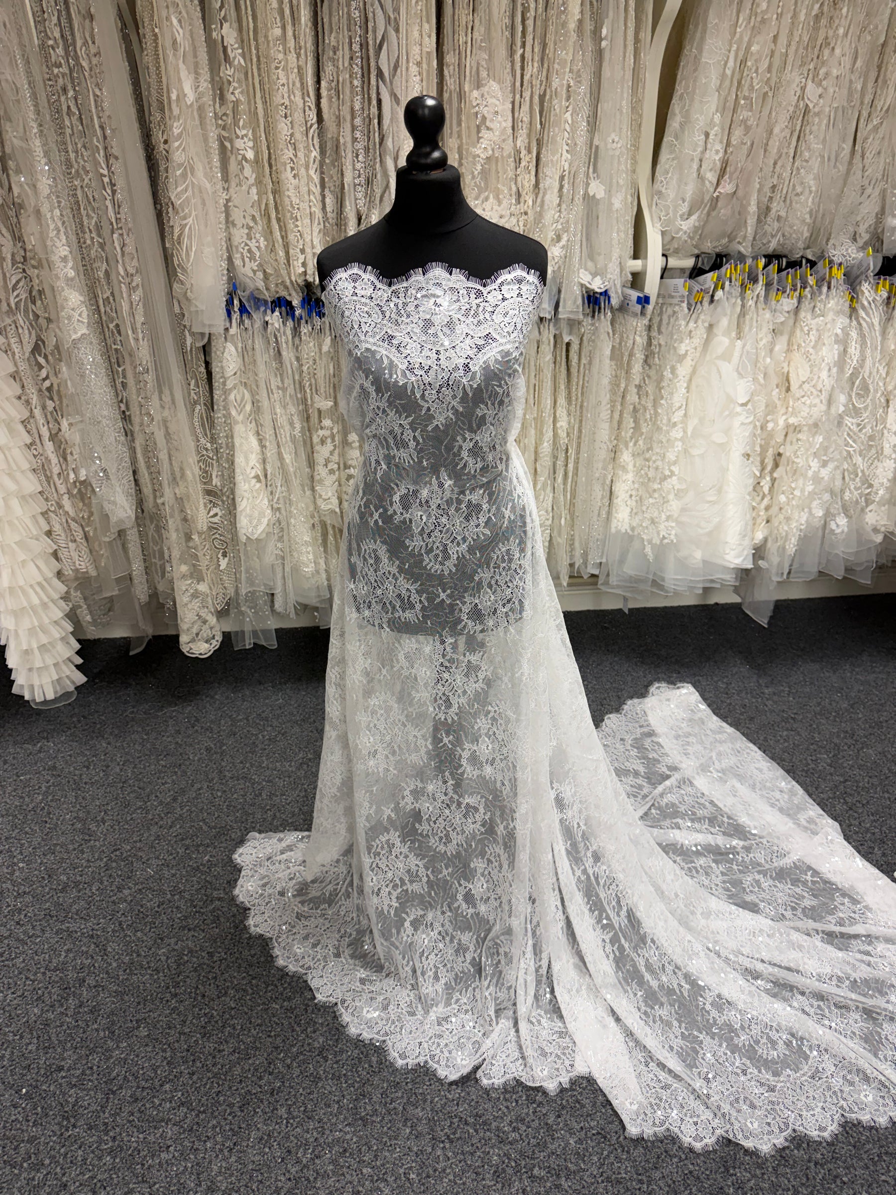 Dentelle Sequins Ivoire - LB6002