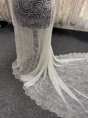 Tulle brodé de perles ivoire - EB1060