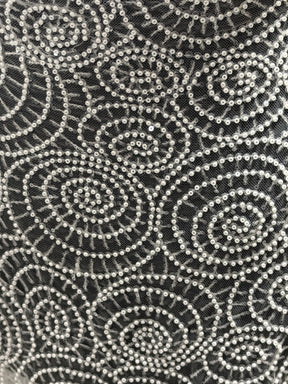 Tulle brodé de perles ivoire - EB1060