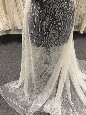 Tulle brodé de perles ivoire - EB1051