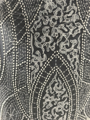 Tulle brodé de perles ivoire - EB1051