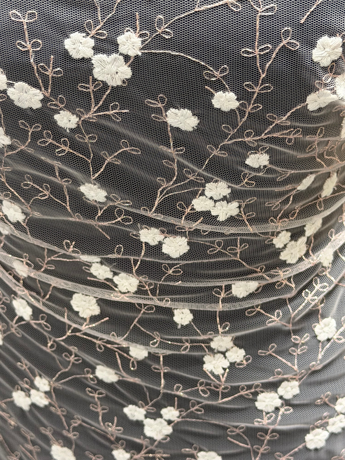 Tulle rose avec dentelle brodée ivoire et rose – EU5004 