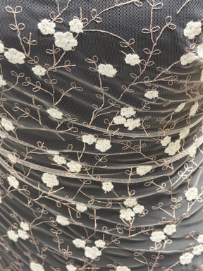 Tulle rose avec dentelle brodée ivoire et rose – EU5004 