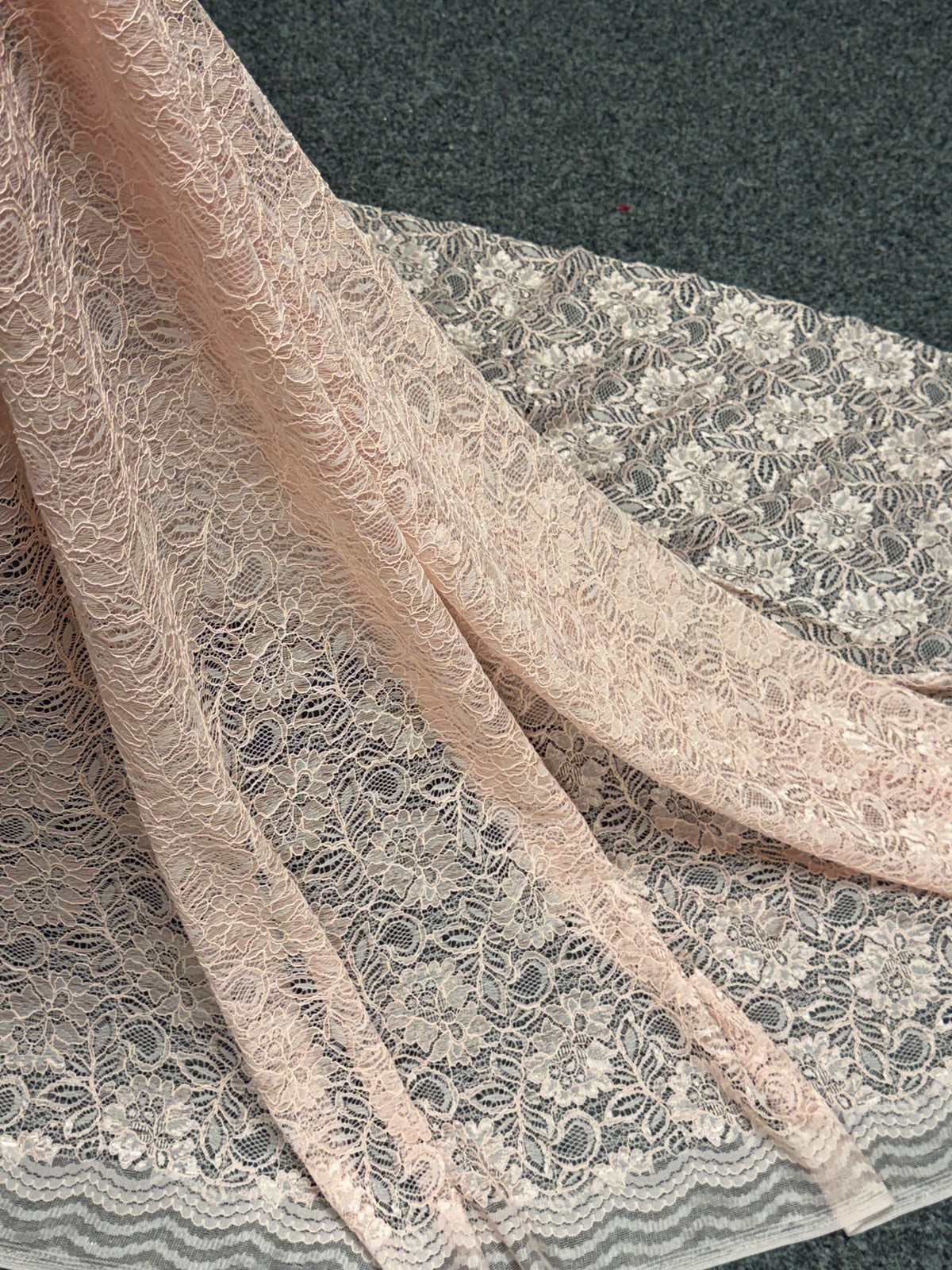 Dentelle cordée rose perle - Tocca