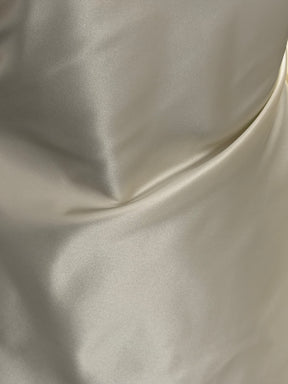 Satin duchesse de soie ivoire pâle - P755