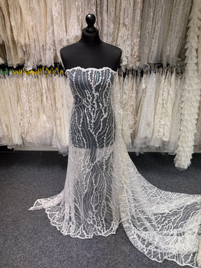 Tulle brodé de perles ivoire - EB1018