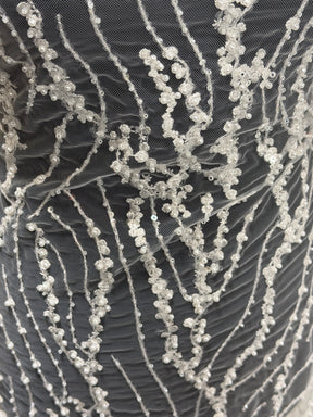 Tulle brodé de perles ivoire - EB1018