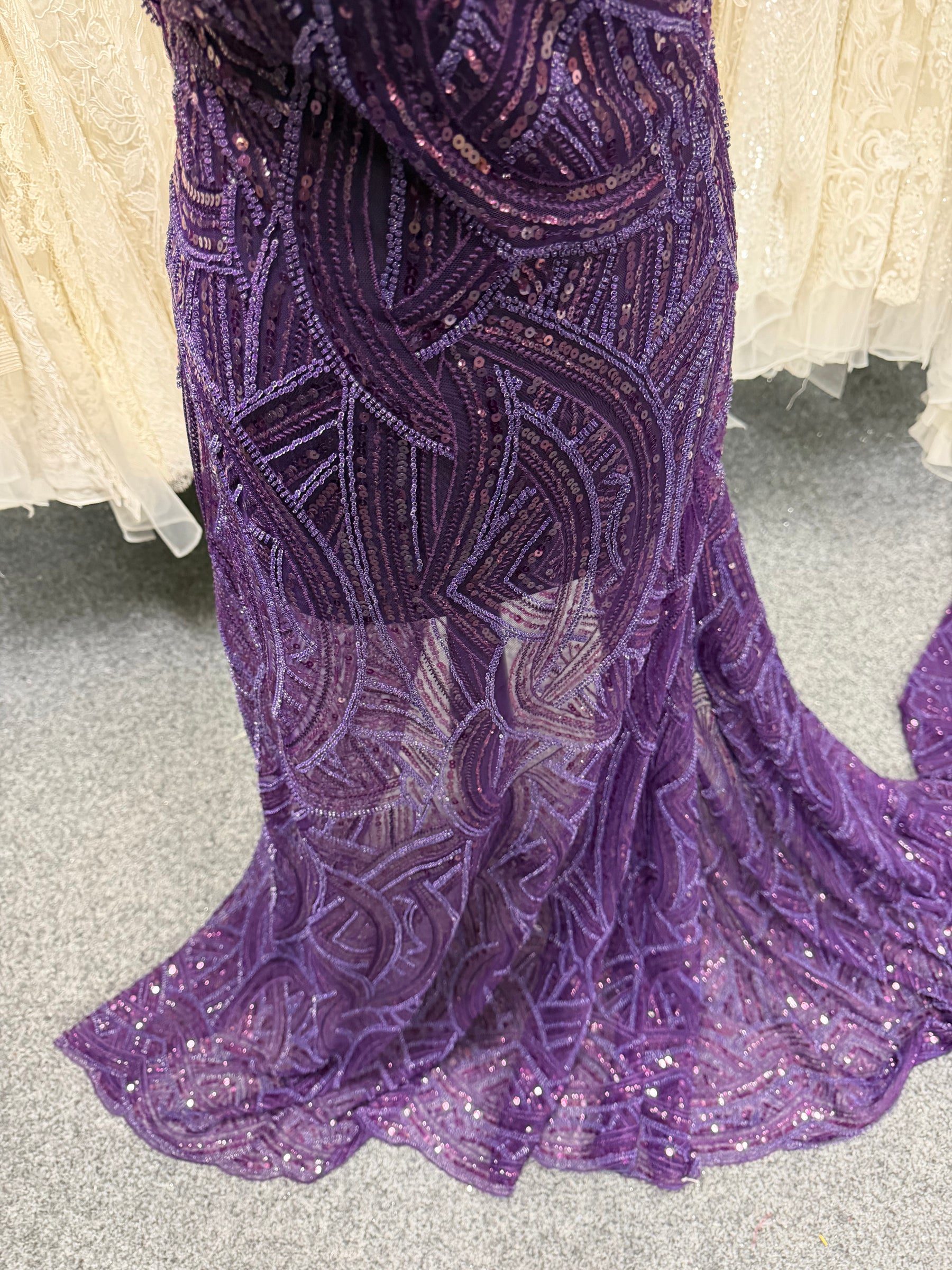 Tulle brodé de perles prune - EB1056
