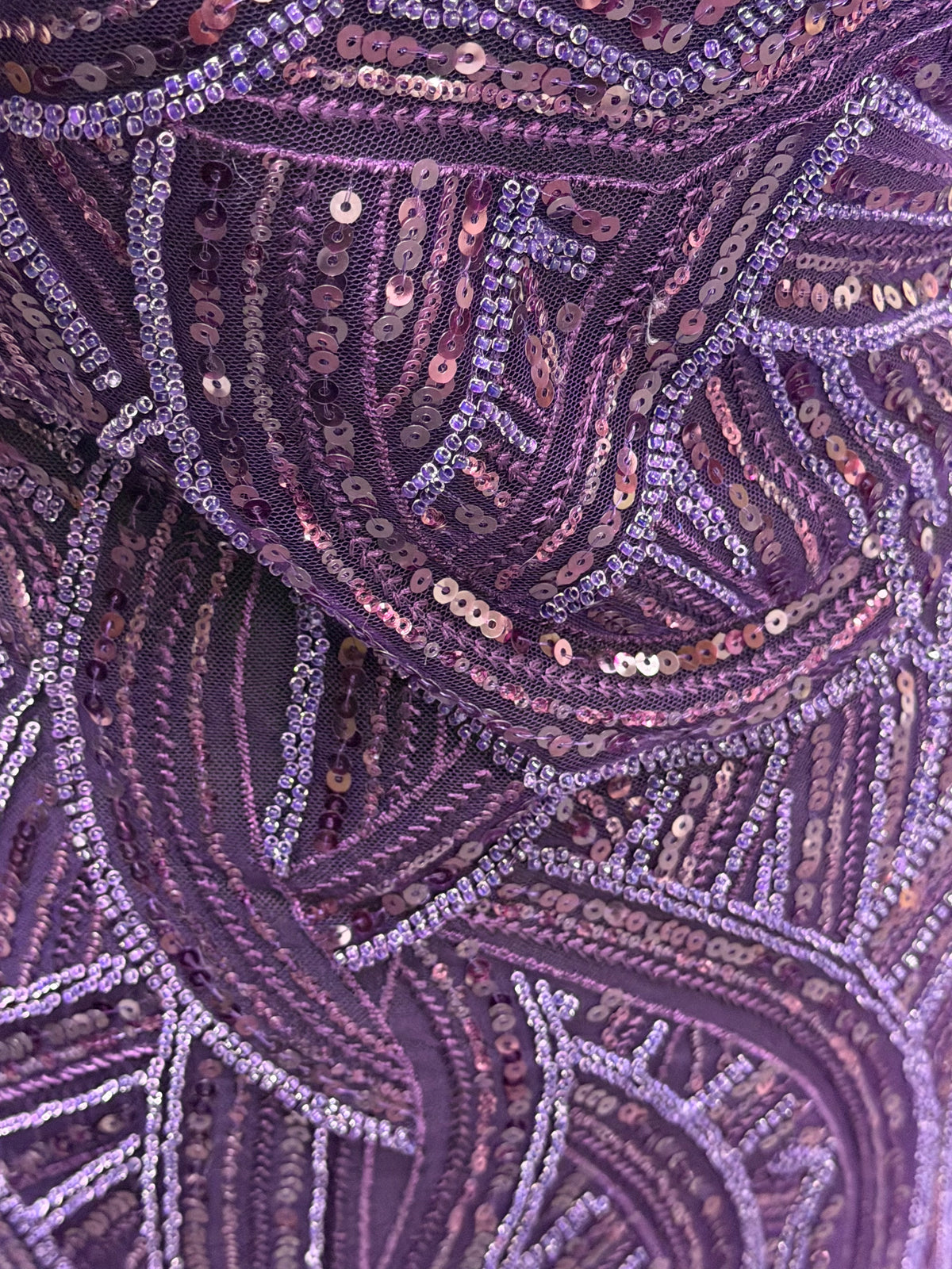 Tulle brodé de perles prune - EB1056