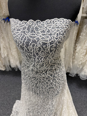 Tulle brodé de perles ivoire - EB1025