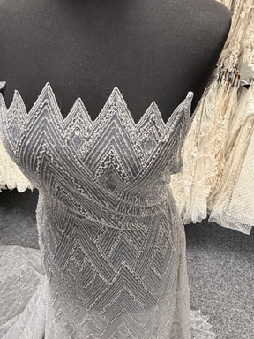 Tulle gris clair brodé de perles - EB1046