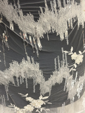 Tulle brodé de perles ivoire - EB1019