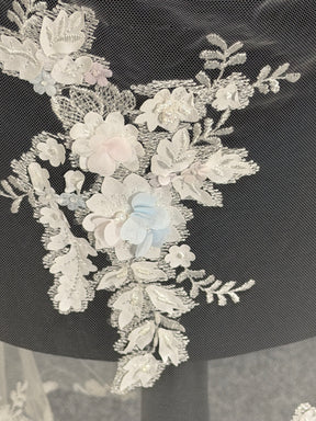 Tulle brodé de perles ivoire/multicolore - EB1016