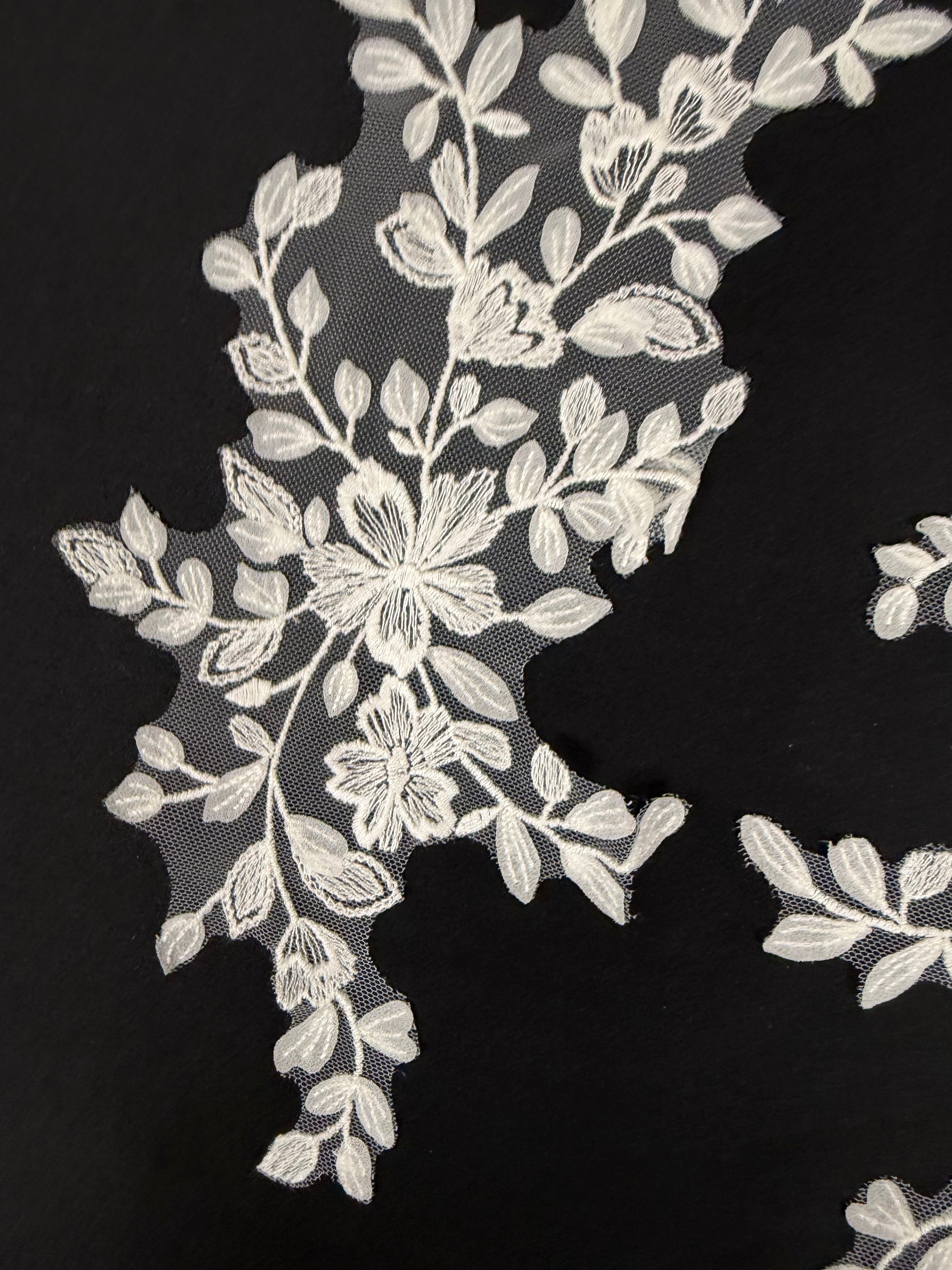 Motifs de mariage ivoire - MT8017