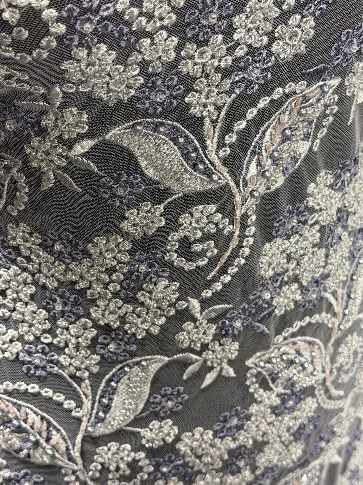Tulle brodé gris/indigo - EB1013