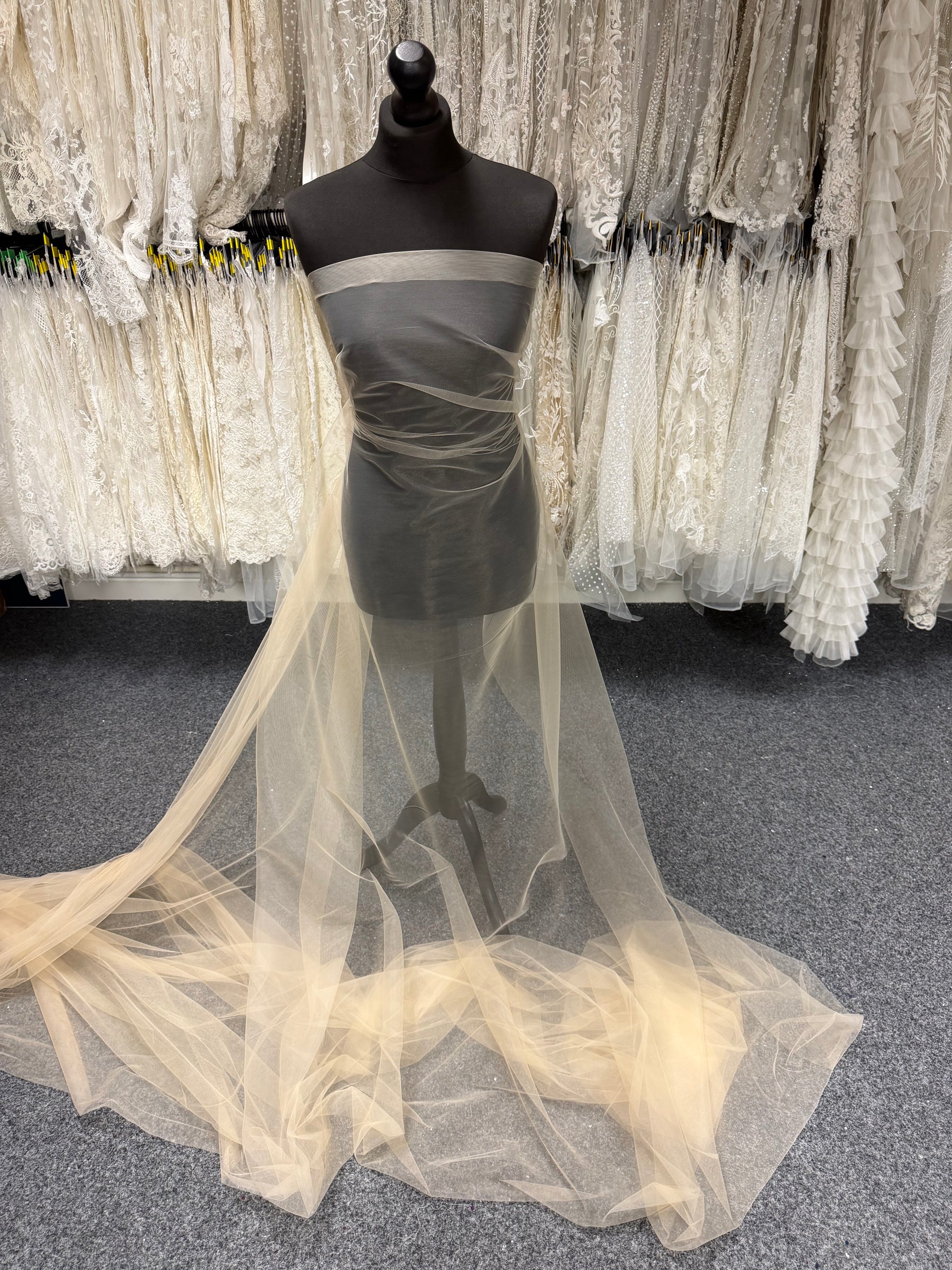 Champagne foncé (63) Tulle - TU0031