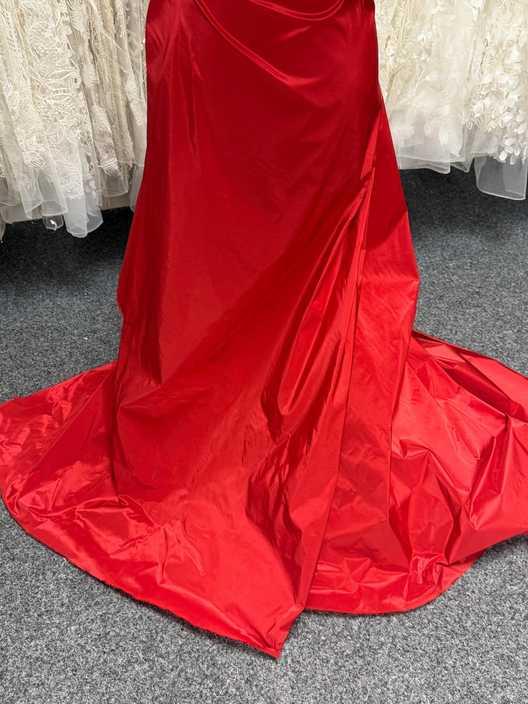 Taffetas de polyester rouge - P599