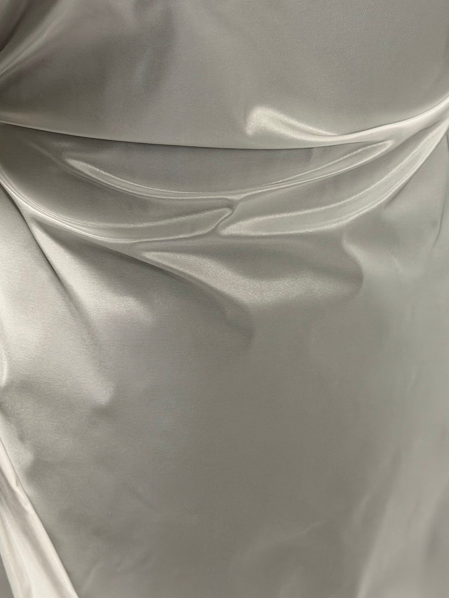 Taffetas de polyester ivoire pâle - P599