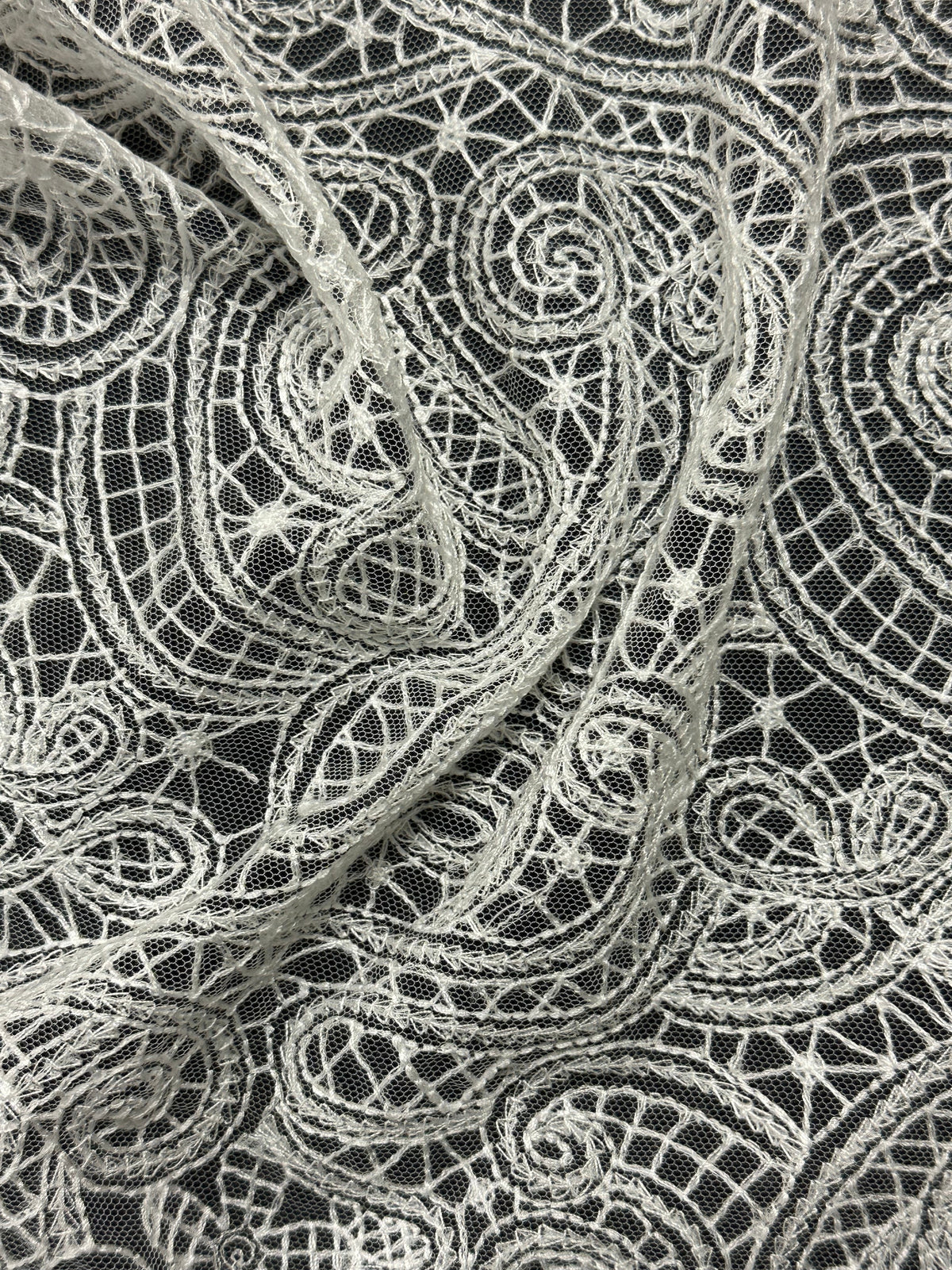 Tulle brodé ivoire - EB5017