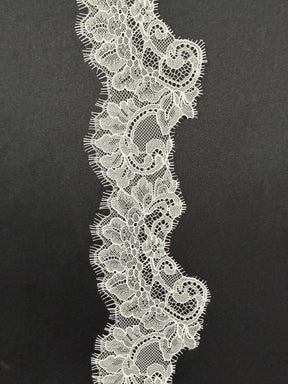 Ivory Raschel Lace Trim - Nebbi