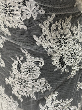 Dentelle Cordonnée Ivoire - P655