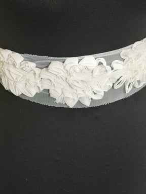 Bordure en dentelle ivoire 3D - T355