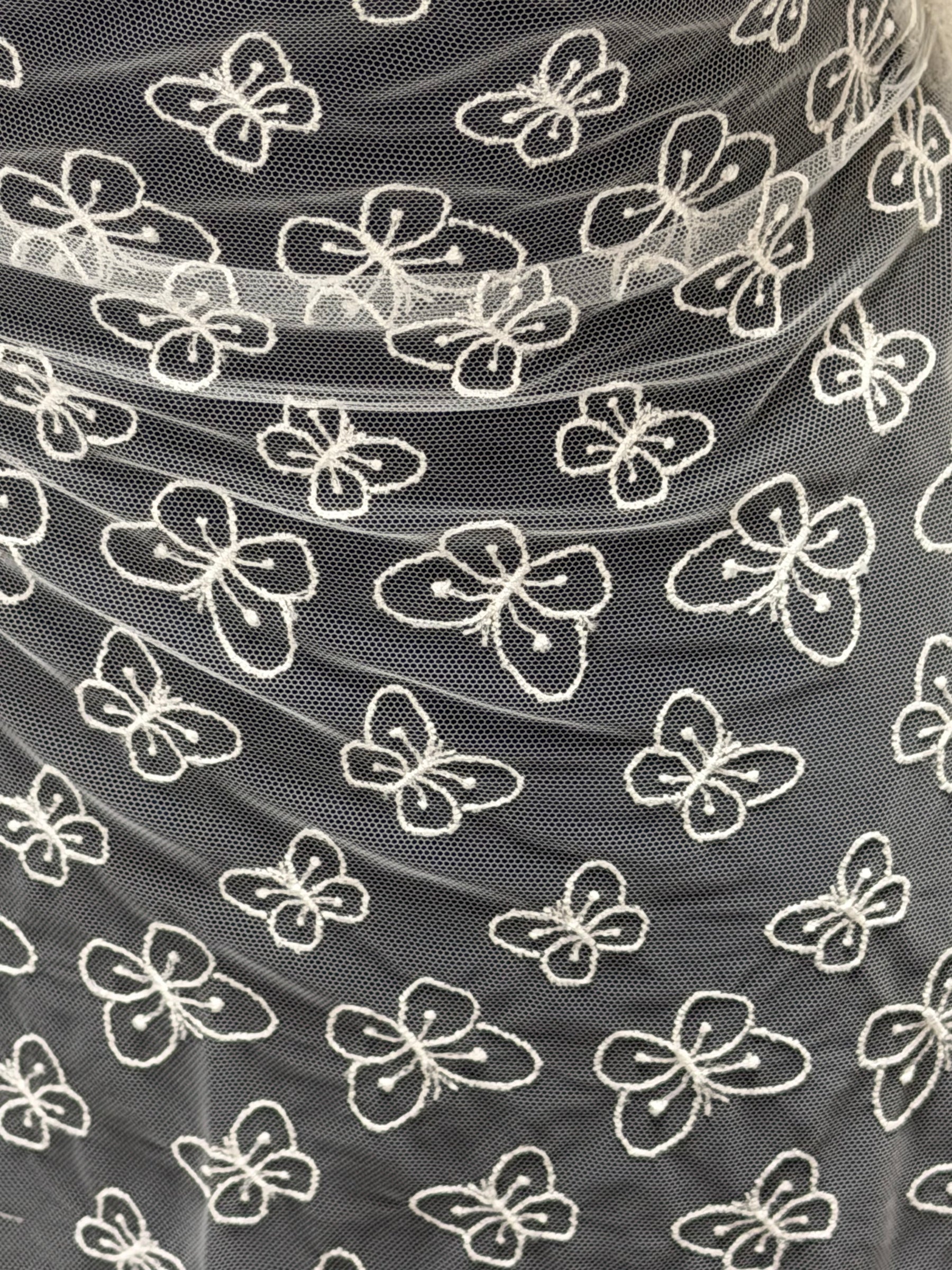 Dentelle papillon brodée ivoire – EU5002
