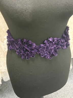 Bordure en dentelle violette - T355