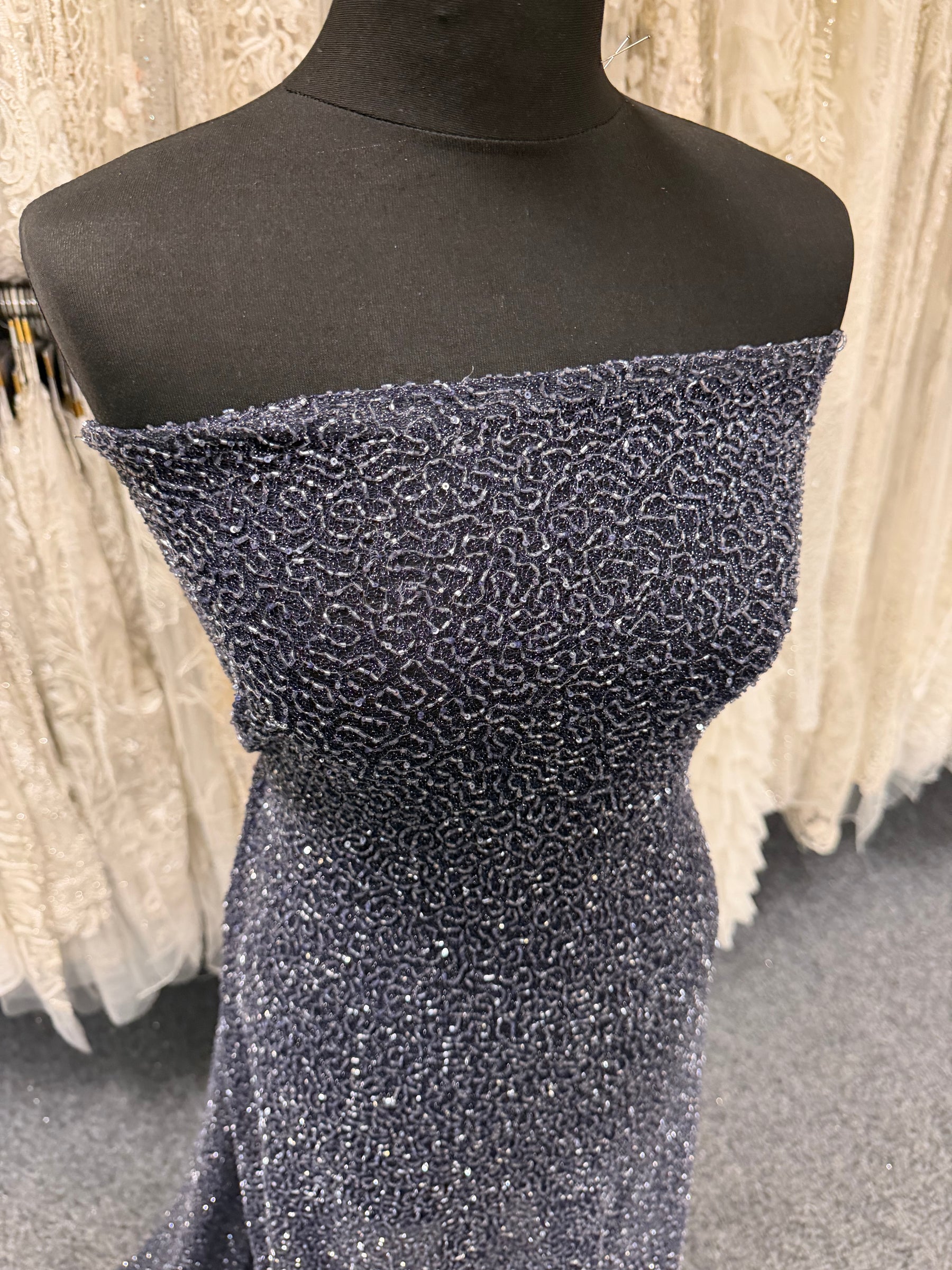 Dentelle perlée marine - Baltique