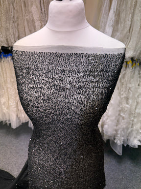 Tulle noir brodé de perles - EB1012