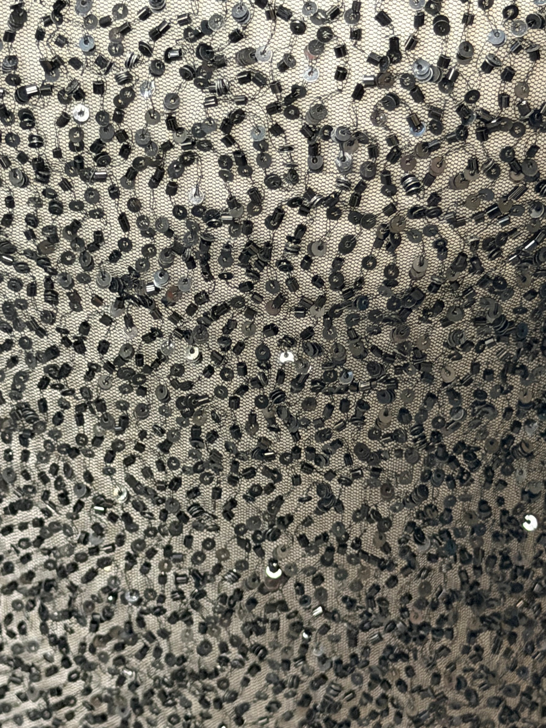 Tulle noir brodé de perles - EB1012