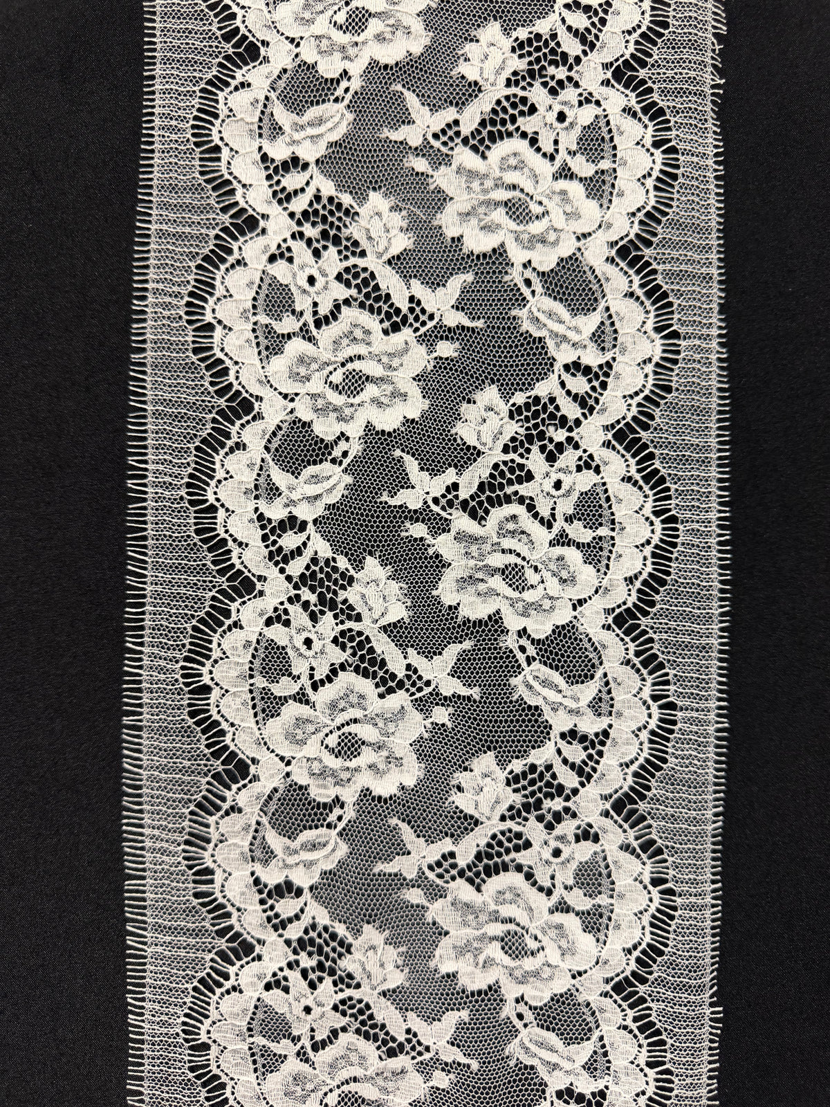 Bordure en dentelle ivoire - Amy