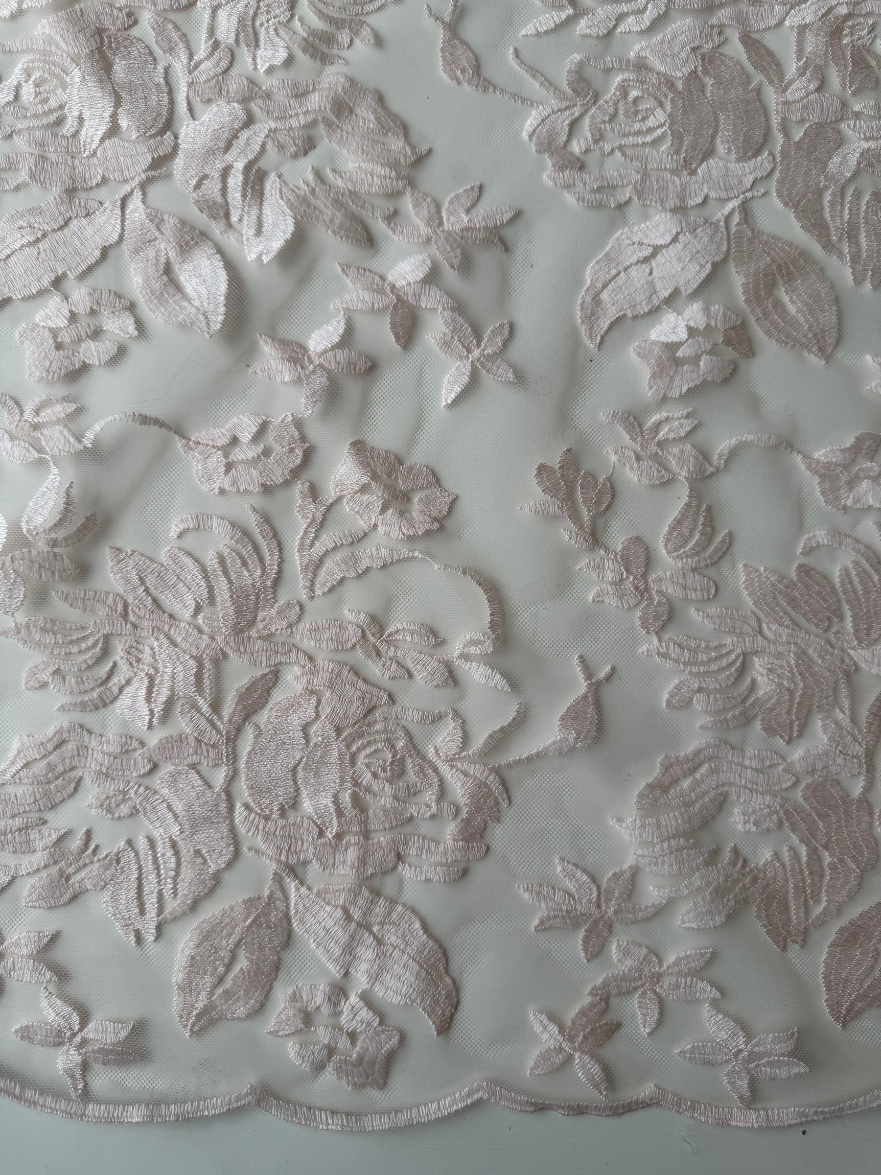 Dentelle brodée rose pâle – EB5018