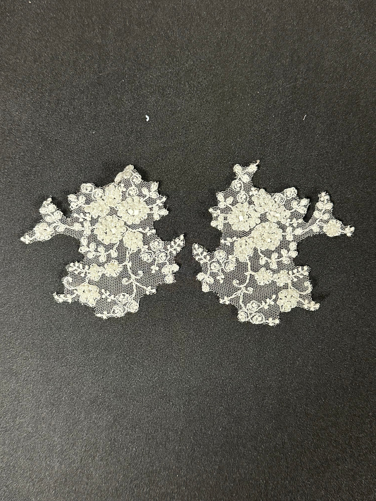 Appliques de dentelle florale ivoire - T24