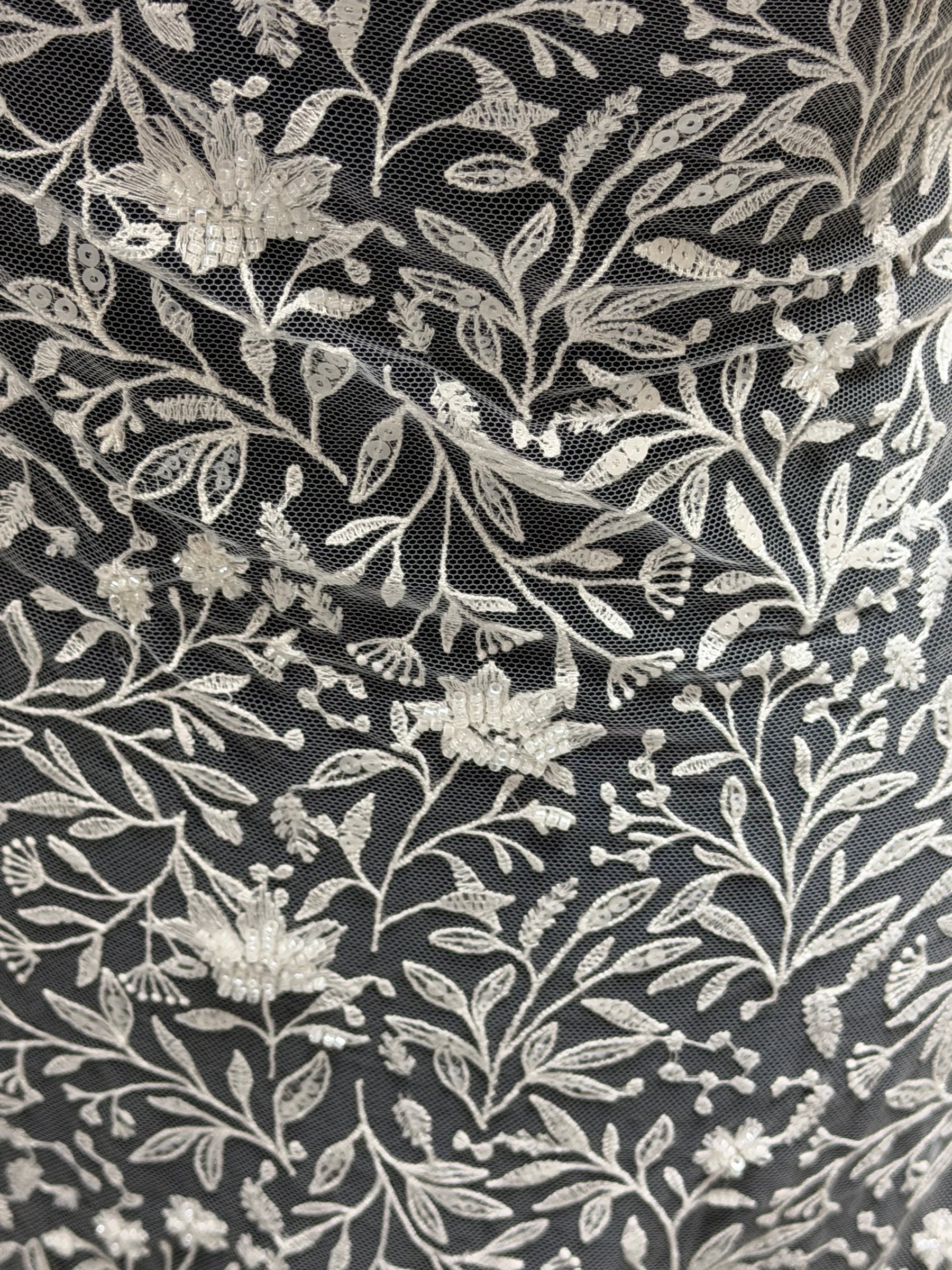 Tulle brodé de perles - EB1108